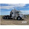 Image 2 : 2012 KENWORTH T800 TRI-DRIVE WINCH TRACTOR