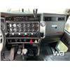 Image 8 : 2012 KENWORTH T800 TRI-DRIVE WINCH TRACTOR