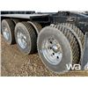 Image 19 : 2013 PETERBILT 367 TRI-DRIVE WINCH TRACTOR