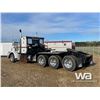 Image 4 : 2013 PETERBILT 367 TRI-DRIVE WINCH TRACTOR