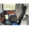 Image 7 : 2005 PETERBILT 378 TRI-DRIVE WINCH TRACTOR
