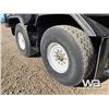 Image 16 : 1986 KENWORTH C500 402 IN T/A T/A BED TRUCK