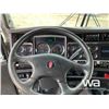 Image 10 : 2018 KENWORTH T800 TRI-DRIVE SLEEPER TRUCK