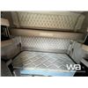 Image 12 : 2018 KENWORTH T800 TRI-DRIVE SLEEPER TRUCK