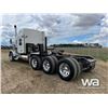 Image 4 : 2018 KENWORTH T800 TRI-DRIVE SLEEPER TRUCK