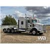 Image 2 : 2018 KENWORTH T800 TRI-DRIVE SLEEPER TRUCK