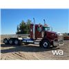Image 2 : 2015 KENWORTH T800 TRI-DRIVE SLEEPER TRUCK
