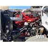 Image 13 : 2015 KENWORTH T800 TRI-DRIVE SLEEPER TRUCK