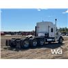Image 3 : 2015 KENWORTH T800 TRI-DRIVE SLEEPER TRUCK