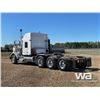 Image 4 : 2015 KENWORTH T800 TRI-DRIVE SLEEPER TRUCK