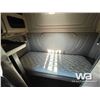 Image 12 : 2012 PETERBILT 367 TRI-DRIVE SLEEPER TRUCK
