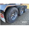 Image 19 : 2012 PETERBILT 367 TRI-DRIVE SLEEPER TRUCK