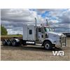 Image 2 : 2010 KENWORTH T800 TRI-DRIVE SLEEPER TRUCK