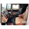 Image 6 : 2012 WESTERN STAR 4900SB TRI-DRIVE SLEEPER TRUCK