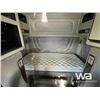 Image 14 : 2014 PETERBILT 388 T/A SLEEPER TRUCK TRACTOR