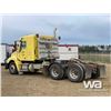 Image 4 : 2006 FREIGHTLINER SIGNATURE T/A SLEEPER TRUCK