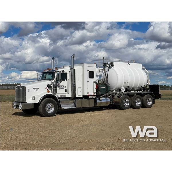 2009 KENWORTH T800 TRI/A PRESSURE TRUCK