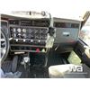 Image 8 : 2012 KENWORTH T800 TRI-DRIVE 22,000 L TANK TRUCK