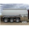 Image 23 : 2013 PETERBILT 367 TRI/A SLEEPER TANK TRUCK