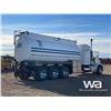 Image 3 : 2012 PETERBILT 367 TRI/A SLEEPER TANK TRUCK