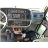 Image 8 : 2012 PETERBILT 367 TRI/A SLEEPER TANK TRUCK
