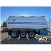 Image 22 : 2010 KENWORTH T800 TRI/A SLEEPER TANK TRUCK