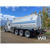 Image 4 : 2010 KENWORTH T800 TRI/A SLEEPER TANK TRUCK