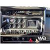 Image 8 : 2010 KENWORTH T800 TRI/A SLEEPER TANK TRUCK
