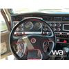 Image 10 : 2008 KENWORTH T800 TRI/A SLEEPER TANK TRUCK