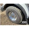 Image 16 : 2008 KENWORTH T800 TRI/A SLEEPER TANK TRUCK