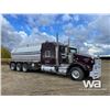Image 2 : 2007 KENWORTH T800 TRI/A SLEEPER TANK TRUCK