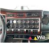 Image 9 : 2007 KENWORTH T800 TRI/A SLEEPER TANK TRUCK