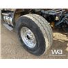 Image 17 : 2006 KENWORTH T800 TRI/A SLEEPER TANK TRUCK