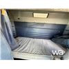 Image 12 : 2006 PETERBILT 378 14,740 L T/A SLEEPER TANK TRUCK