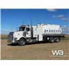 Image 1 : 2006 PETERBILT 378 14,740 L T/A SLEEPER TANK TRUCK