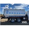 Image 25 : 2006 PETERBILT 378 14,740 L T/A SLEEPER TANK TRUCK