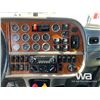 Image 9 : 2006 PETERBILT 378 14,740 L T/A SLEEPER TANK TRUCK