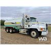 Image 2 : 1996 MACK CH613 T/A WATER TRUCK