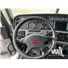 Image 10 : 2013 PETERBILT 367 TRI-DRIVE DUMP TRUCK