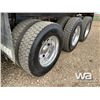 Image 19 : 2013 PETERBILT 367 TRI-DRIVE DUMP TRUCK