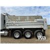 Image 24 : 2013 PETERBILT 367 TRI-DRIVE DUMP TRUCK