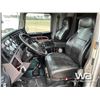 Image 6 : 2013 PETERBILT 367 TRI-DRIVE DUMP TRUCK