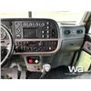 Image 8 : 2013 PETERBILT 367 TRI-DRIVE DUMP TRUCK