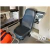 Image 18 : 2006 FORD F350 STREET AMBULANCE