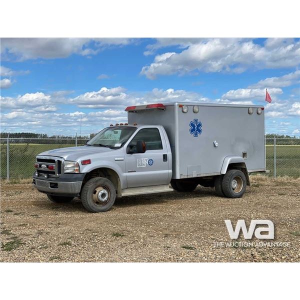 2006 FORD F350 STREET AMBULANCE