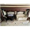 Image 17 : 2008 FLEETWOOD REVOLUTION LE 43 FT. T/A MOTORHOME