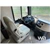 Image 8 : 2008 FLEETWOOD REVOLUTION LE 43 FT. T/A MOTORHOME