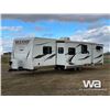 Image 1 : 2012 ROCKWOOD SIGNATURE LITE 8312SS TRAVEL TRAILER