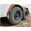 Image 7 : 1999 ARGO TRA T/A ENCLOSED TRAILER