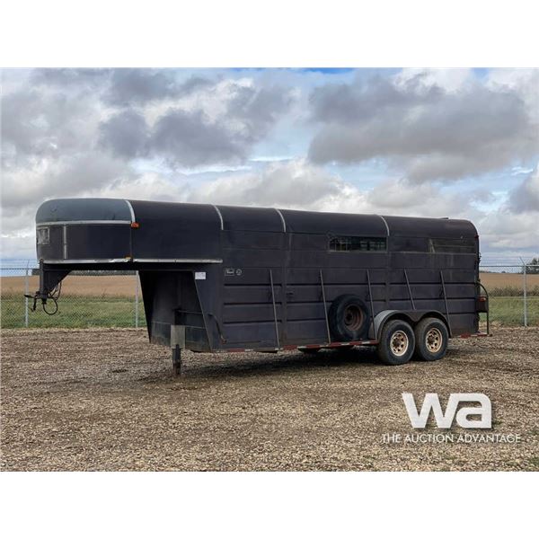 1992 WY-LEE TANDEM STOCK TRAILER